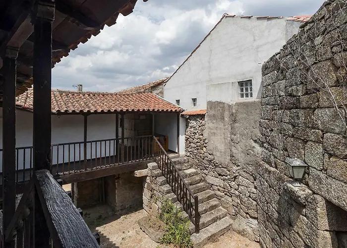 Casas De Selhariz
